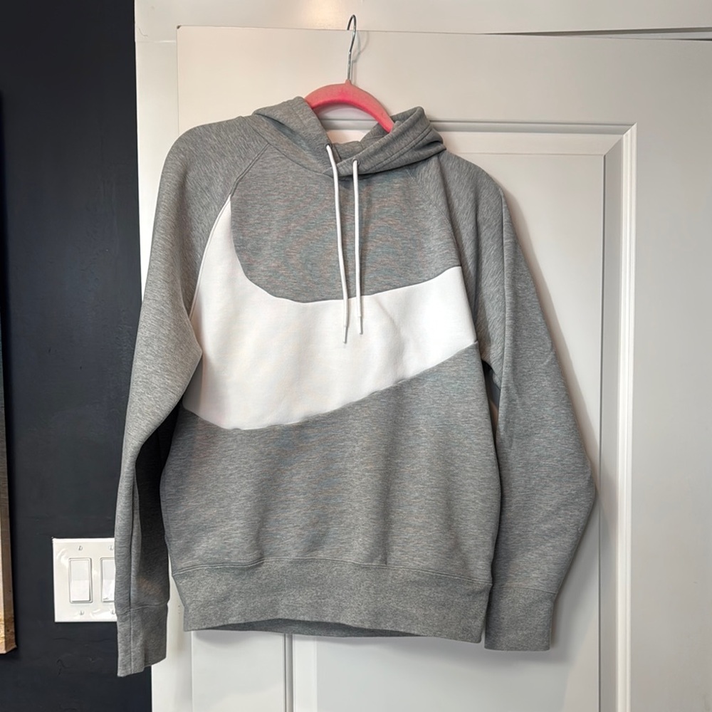 Gray and White Nike Men's/Women Hoodie sweatshirt with pockets!